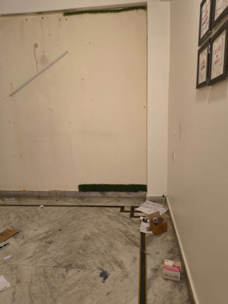 Floor Plan, gomti nagar Commercial Office Space 1800 Sq.Ft. In Gomti Nagar Lucknow 9808951