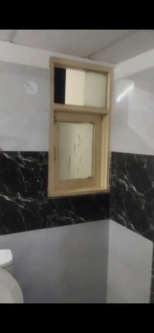 Room in 2.5 BHK Apartment at Gulmohur Garden, Raj Nagar Extension – for Sale