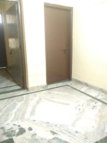 Room in 2 BHK Builder Floor at Neb Sarai – for Rent