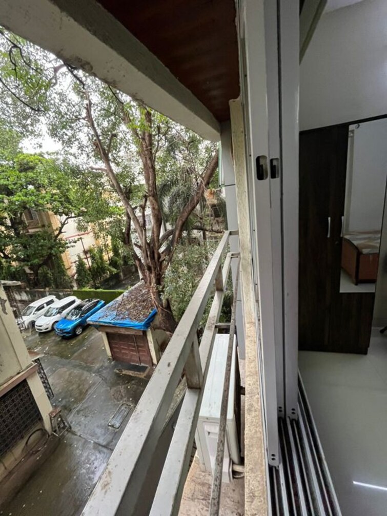Balcony, vile parle west Studio 200 Sq.Ft. Apartment In Vile Parle West Mumbai 9808991