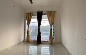 2 BHK Apartment For Rent in Prathamesh Park