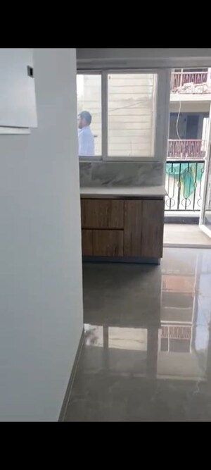 2 BHK Apartment For Sale in Signature Global City 81, Sector 81