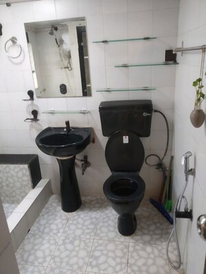 Master Bedroom in 1 BHK Apartment at Bandra West – for Rent