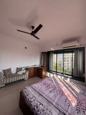 Bedroom in 2 BHK Apartment at JP Eminence, Andheri West – for Rent