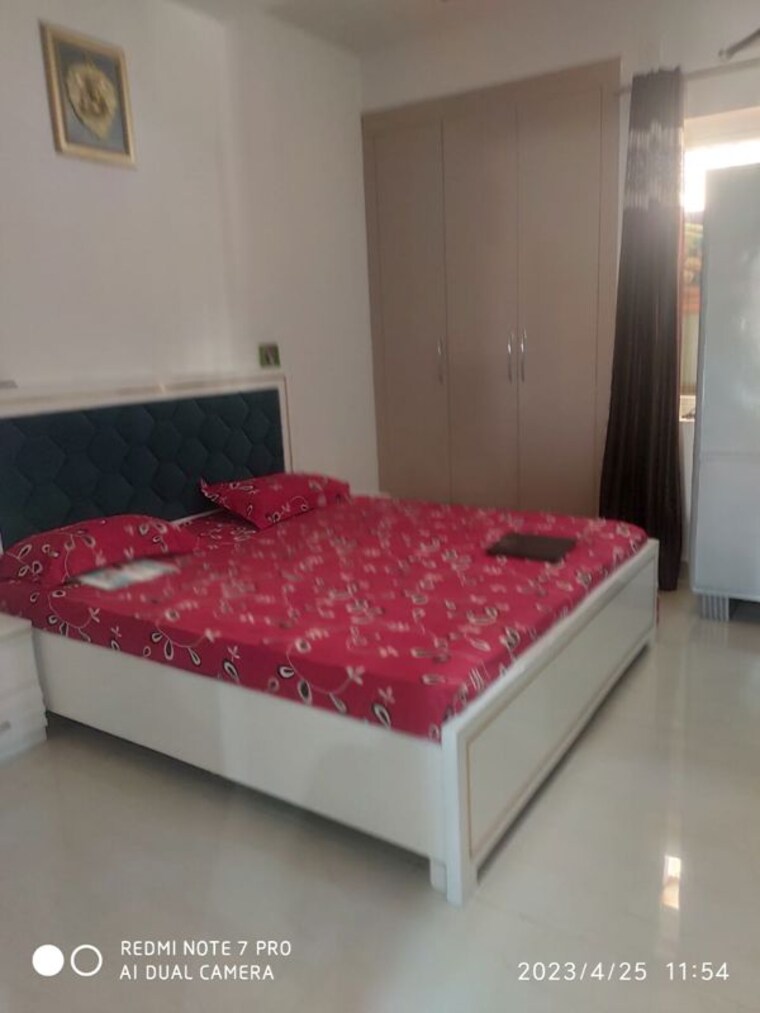 Bedroom, shiva-motia-huys 3 Bedroom 1640 Sq.Ft. Apartment In Pir Machalla Zirakpur 9809048