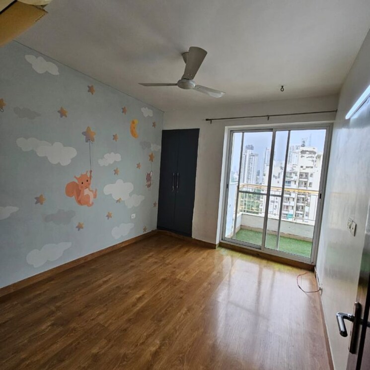 Room, bptp-park-prime 4 Bedroom 3100 Sq.Ft. Apartment In Sector 66 Gurgaon 9809053