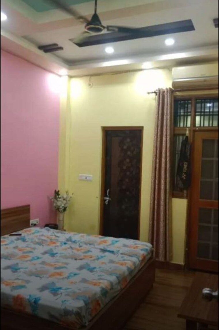 Bedroom, butler colony 3 Bedroom 1950 Sq.Ft. Apartment In Butler Colony Lucknow 9809079