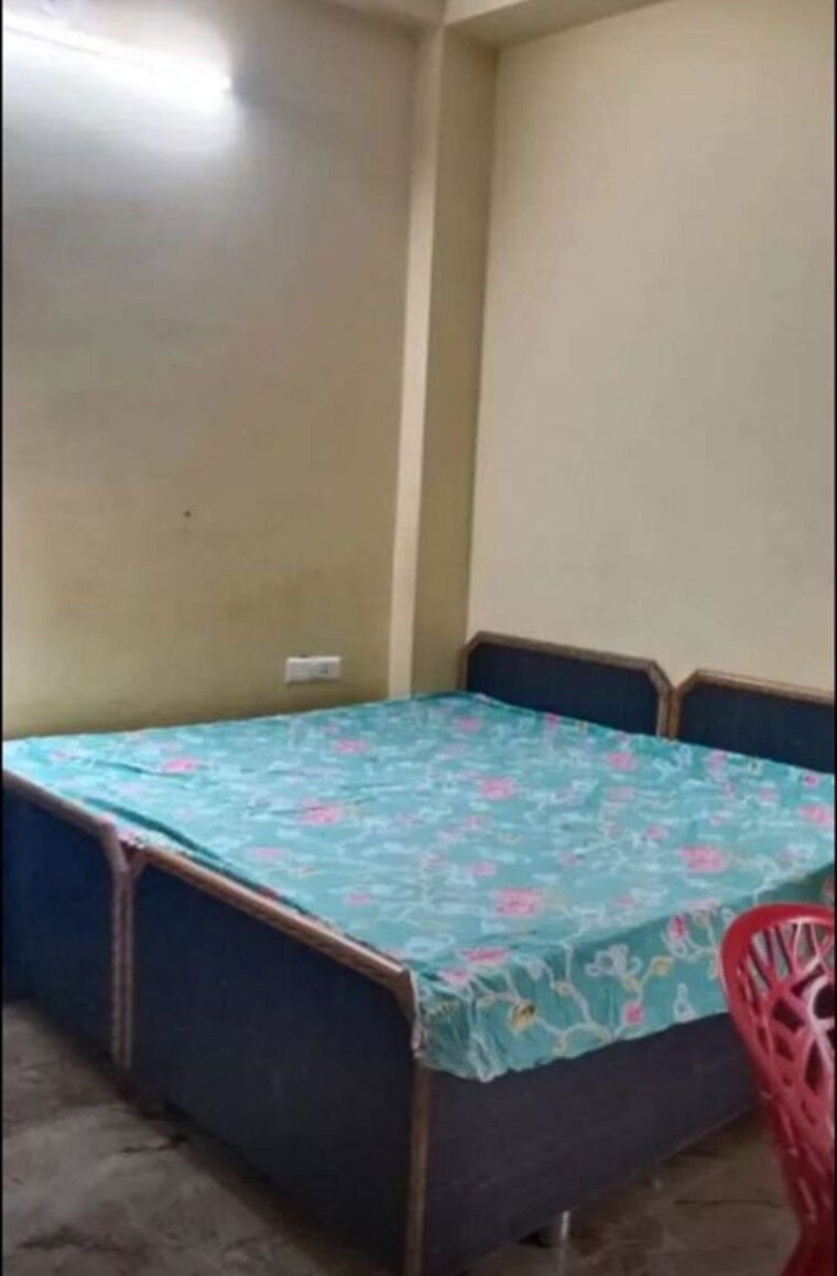 Bedroom, butler colony 3 Bedroom 1950 Sq.Ft. Apartment In Butler Colony Lucknow 9809079