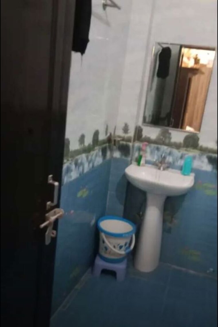 Bathroom, butler colony 3 Bedroom 1950 Sq.Ft. Apartment In Butler Colony Lucknow 9809079