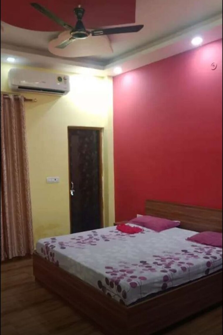 Bedroom, butler colony 3 Bedroom 1950 Sq.Ft. Apartment In Butler Colony Lucknow 9809079