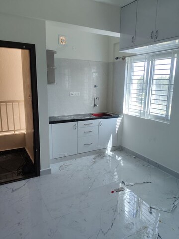 Room in 1 BHK Apartment at Krishna Residency Kadubeesanahalli, Kadubeesanahalli – for Rent