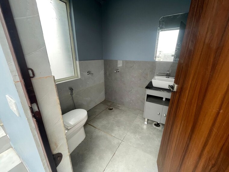Bathroom, sector 40 Studio 643 Sq.Ft. Builder Floor In Sector 40 Gurgaon 9809145