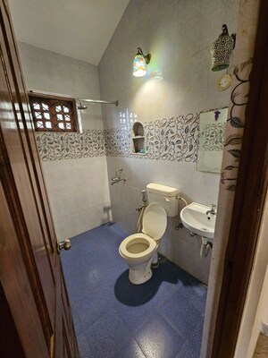Bathroom in 6 BHK Villa at Parra – for Sale