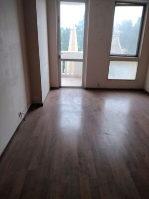 Bedroom in 4 BHK Apartment at DLF Westend Heights, Sector 53 – for Rent