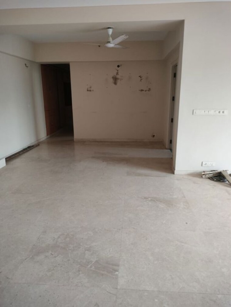 Living Room, dlf-westend-heights 4 Bedroom 2600 Sq.Ft. Apartment In Sector 53 Gurgaon 9809041