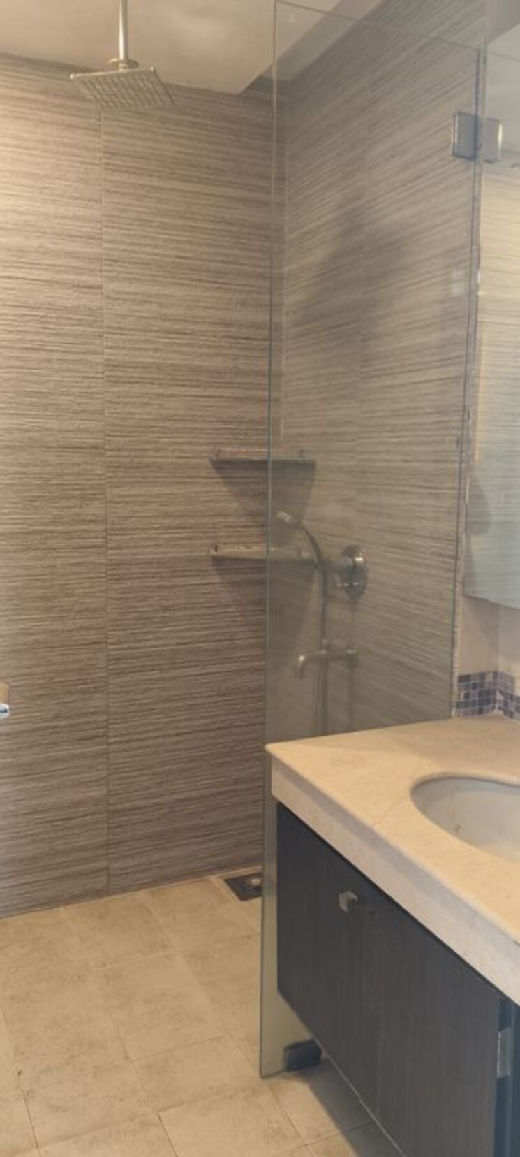 Bathroom, oberoi-springs 3 Bedroom 1000 Sq.Ft. Apartment In Andheri West Mumbai 9809167