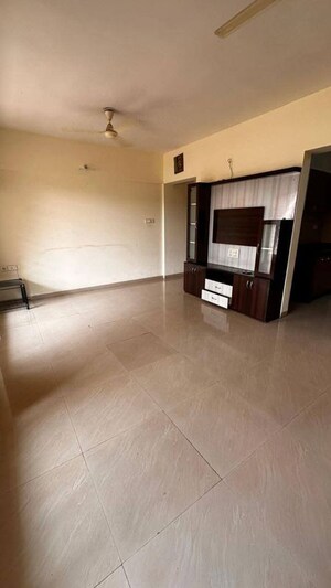Room in 2 BHK Apartment at Dhanori – for Rent