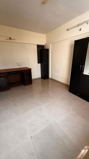 Room in 2 BHK Apartment at Dhanori – for Rent