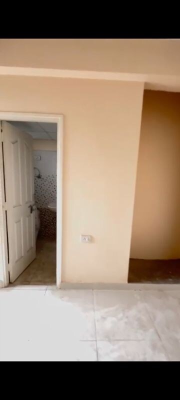 Room in 3 BHK Apartment at Mehak Jeevan, Raj Nagar Extension – for Sale