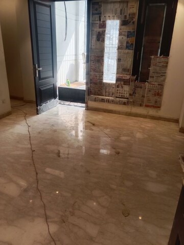 Room in 4 BHK Builder Floor at Greater Kailash I – for Sale