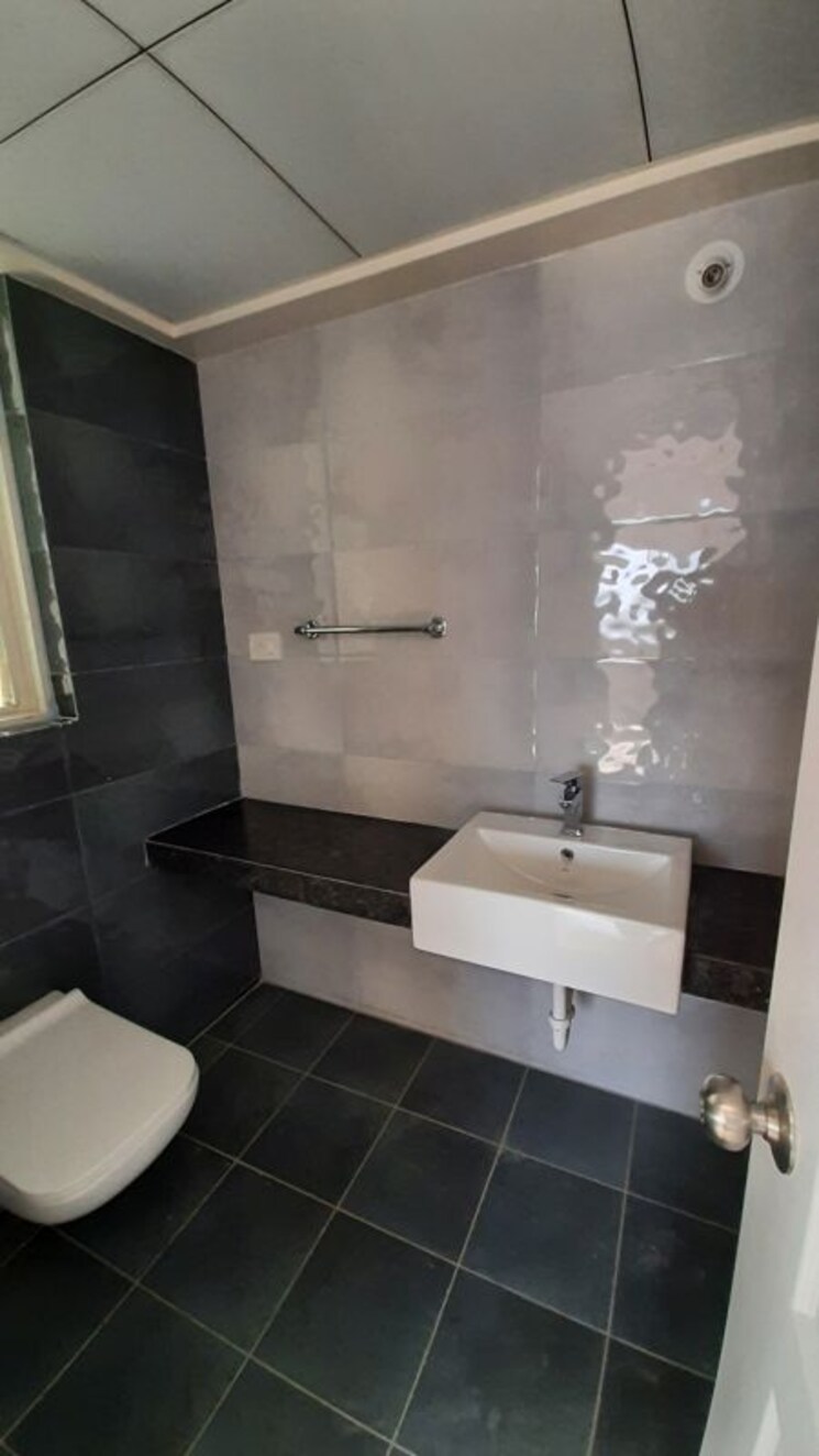 Bathroom, avon-vista 3 Bedroom 1030 Sq.Ft. Apartment In Balewadi Pune 9809237
