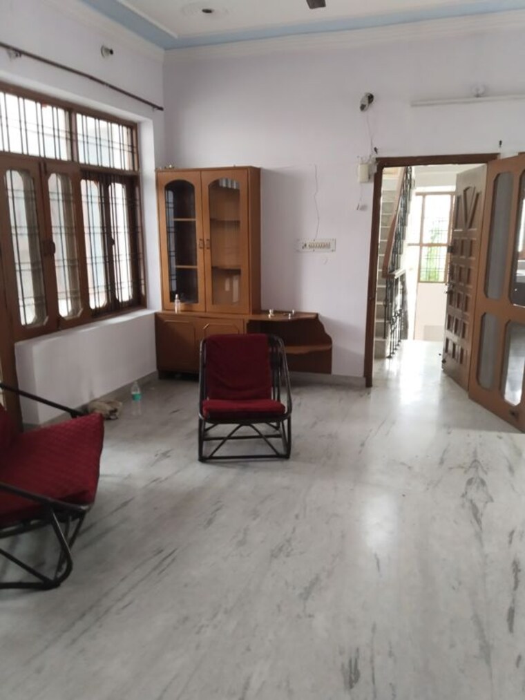 Living Room, gomti nagar 3 Bedroom 2800 Sq.Ft. Builder Floor In Gomti Nagar Lucknow 9809277