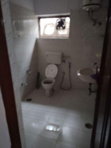 Bathroom in 3 BHK Builder Floor at Gomti Nagar – for Rent