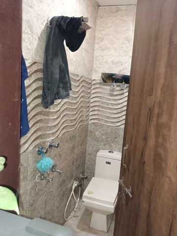 Bathroom in 1 RK Builder Floor at Lajpat Nagar 4 – for Rent