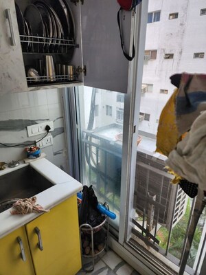 Team Area in 2.5 BHK Apartment at Vatika City, Sector 49 – for Rent