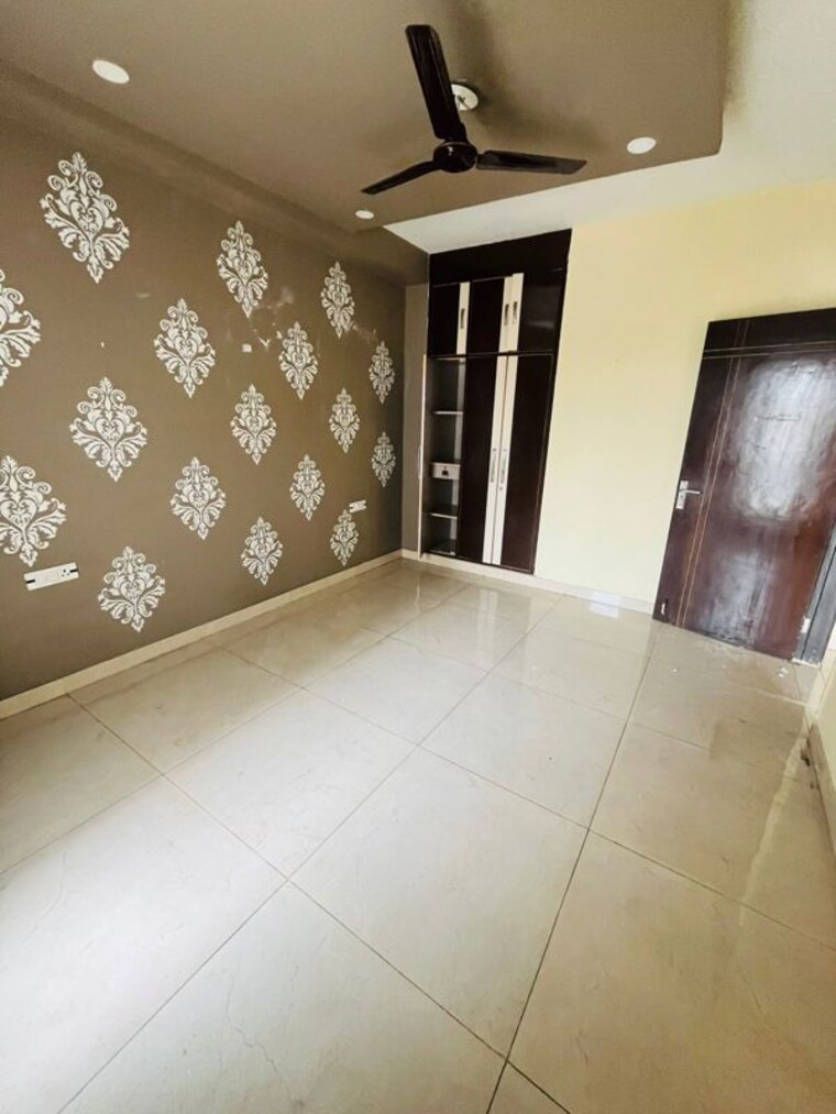 Kitchen, sector 46 3 Bedroom 2348 Sq.Ft. Builder Floor In Sector 46 Gurgaon 9809281