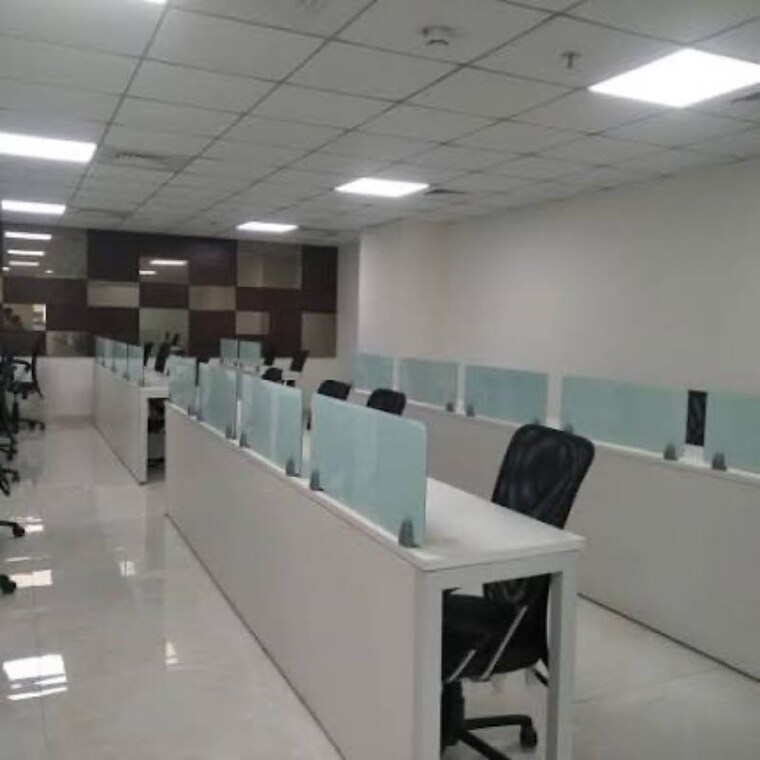 Team Area, kanakia-wall-street Commercial Office Space 1103 Sq.Ft. In Mota Nagar Mumbai 9809289