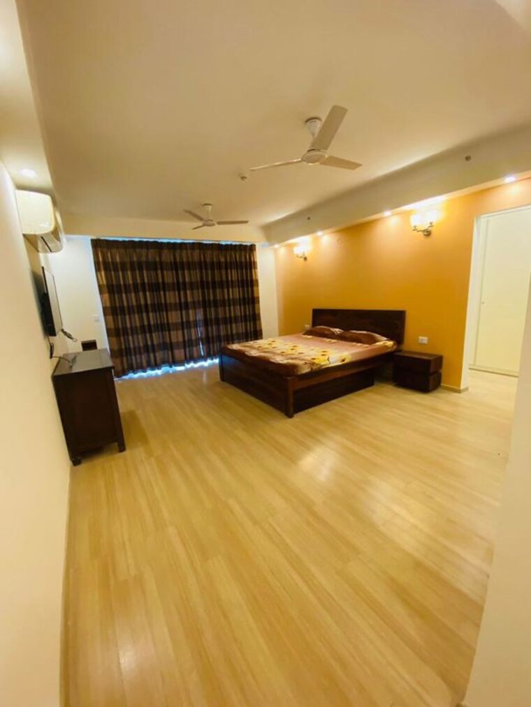 Bedroom, dlf-the-belaire 4 Bedroom 3065 Sq.Ft. Apartment In Sector 54 Gurgaon 9809233