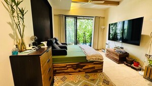 Bedroom in 4 BHK Apartment at Lodha Sterling, Kolshet Road – for Rent