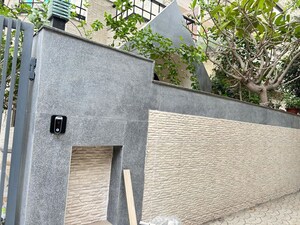 Balcony in 2 BHK Builder Floor at Sushant Vyapaar Kendra, Sector 43 – for Rent