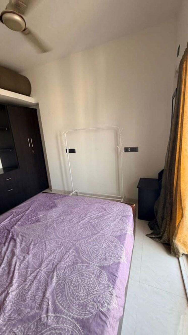 Bedroom, goregaon west Pg For Girls In Goregaon West 9809378