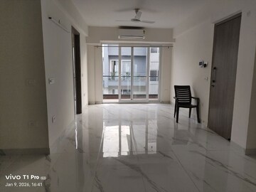 Building Lobby in 2.5 BHK Builder Floor at Smart World Gems, Sector 89 – for Rent