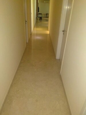 Lobby in 4 BHK Apartment at DLF The Belaire, Sector 54 – for Rent