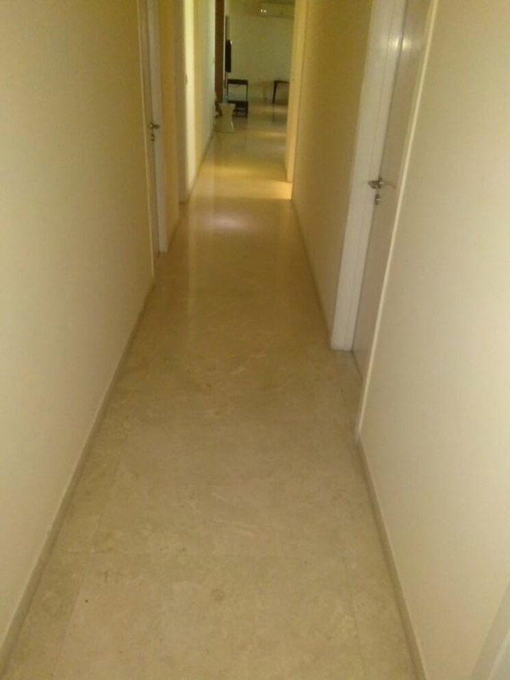 Lobby, dlf-the-belaire 4 Bedroom 4200 Sq.Ft. Apartment In Sector 54 Gurgaon 9809312