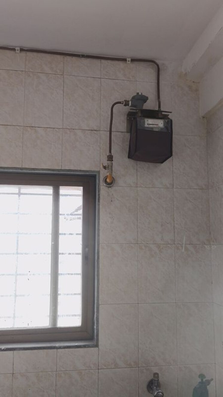 Bathroom, megh-malhar-co-op-housing-society 1 Bedroom 450 Sq.Ft. Apartment In Ghansoli Navi Mumbai 9809400
