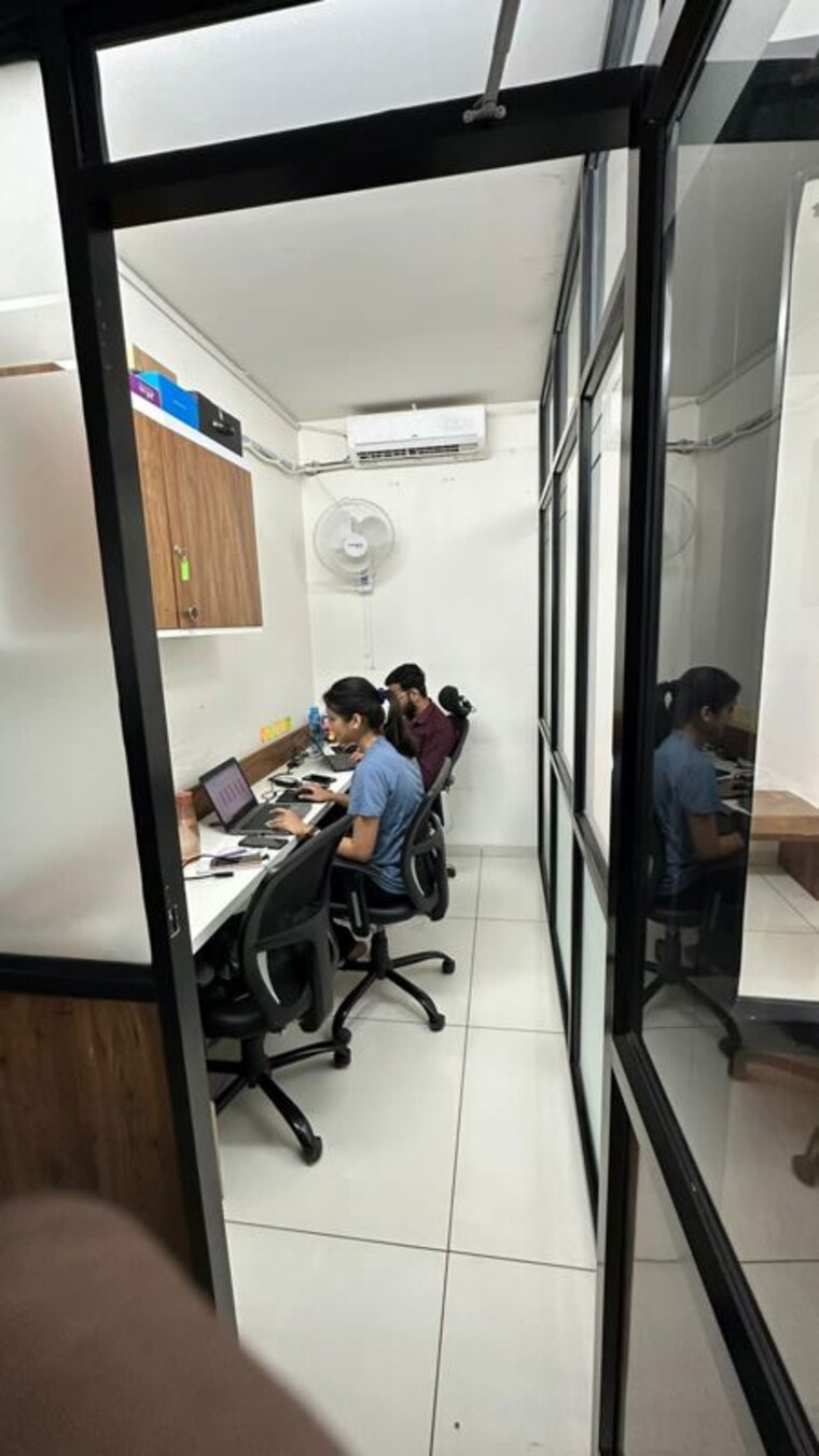 Gym, gota Commercial Office Space 1180 Sq.Ft. In Gota Ahmedabad 9809393