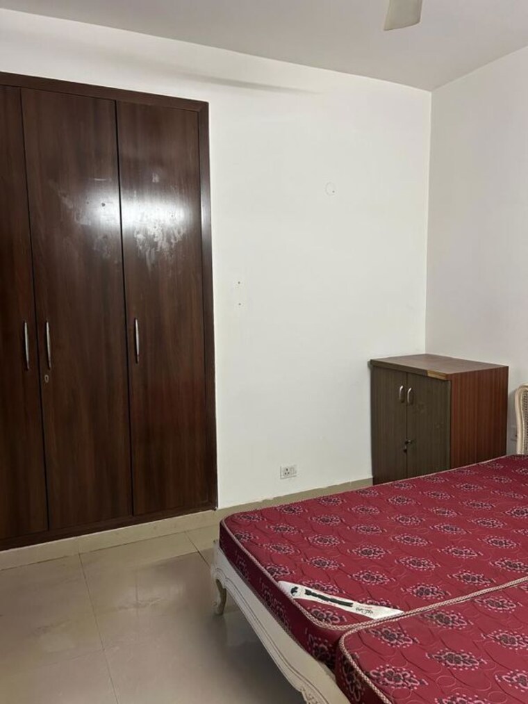 Bedroom, supertech-cape-town 2 Bedroom 930 Sq.Ft. Apartment In Sector 74 Noida 9809422