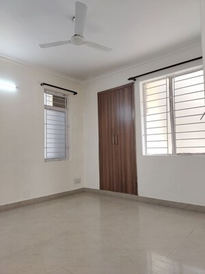 Room in 2 BHK Apartment at Vasant Kunj – for Rent