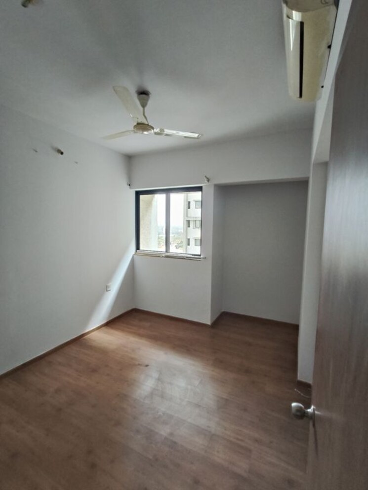 Room, lodha-palava-urbano-g-and-h 2.5 Bedroom 738 Sq.Ft. Apartment In Dombivli East Thane 9809499