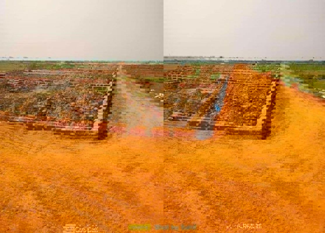 Plot For Sale in Patrapada