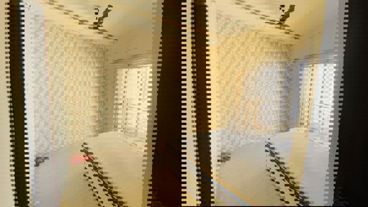 3 BHK + Servant Room Apartment For Rent in Anshul Celista