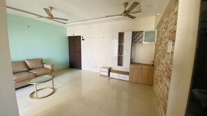 Room in 3 BHK Apartment at Anshul Celista, Balewadi – for Rent