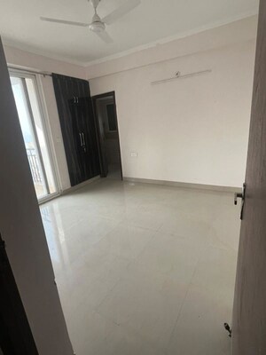 3 BHK Apartment For Rent in Amrapali Golf Homes, Sector 4 Greater Noida