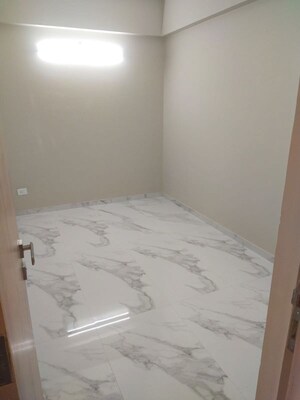 Room in 3.5 BHK Apartment at M3M Skywalk, Sector 74 – for Rent