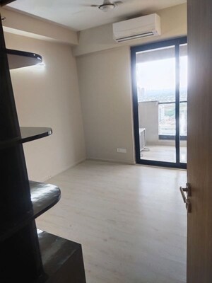 Room in 3.5 BHK Apartment at M3M Skywalk, Sector 74 – for Rent