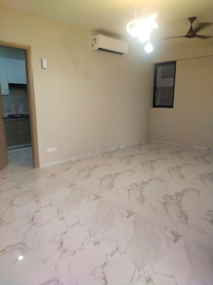 Room, m3m-skywalk 3.5 Bedroom 2060 Sq.Ft. Apartment In Sector 74 Gurgaon 9809371